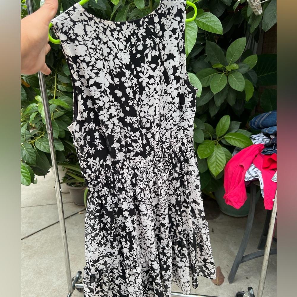 Taylor floral flowy dress - Picture 2 of 3